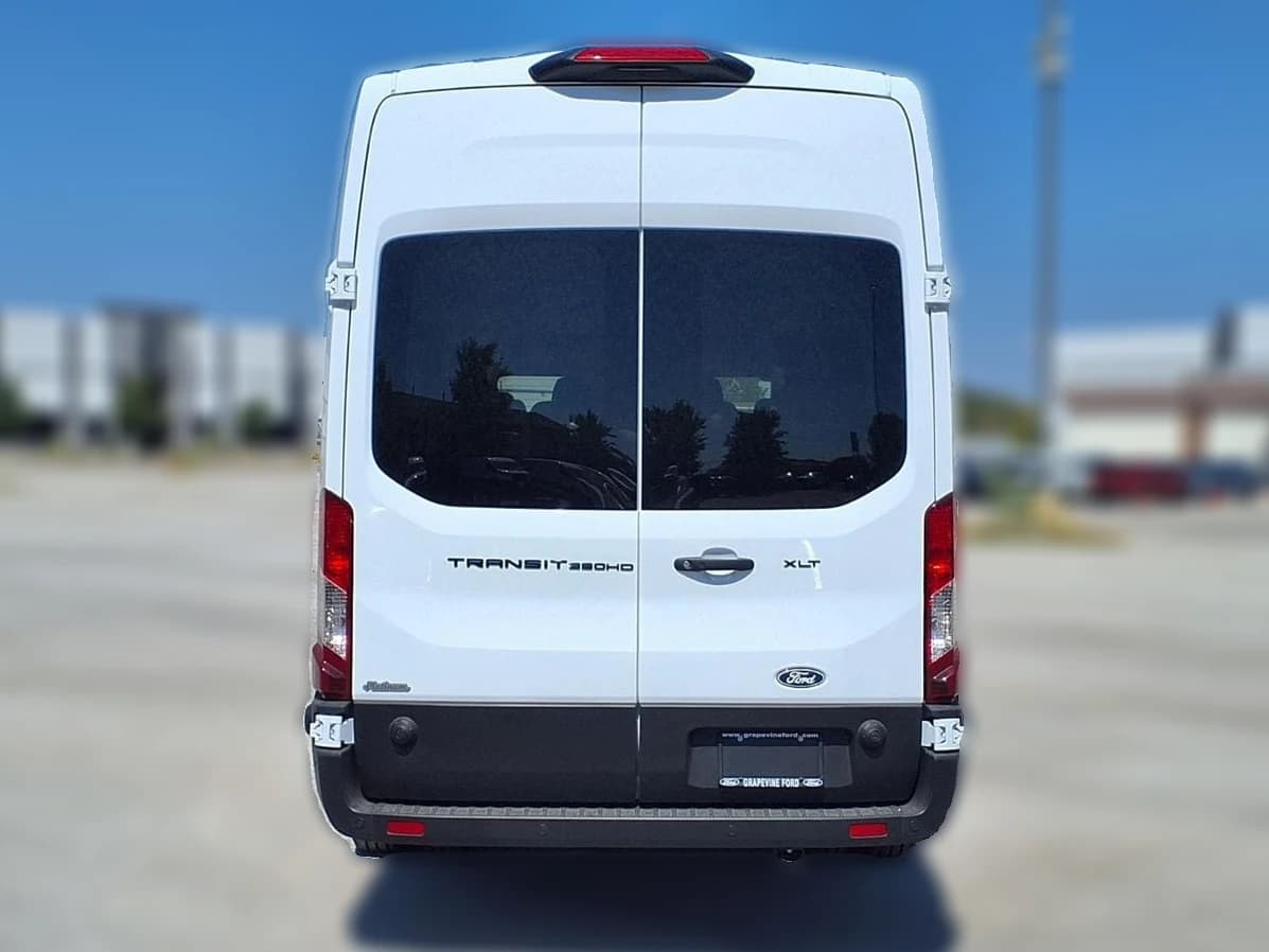 Ford Transit Passenger Wagon XLT T-350 HD 148" EL High Roof DRW RWD 2026 — side view