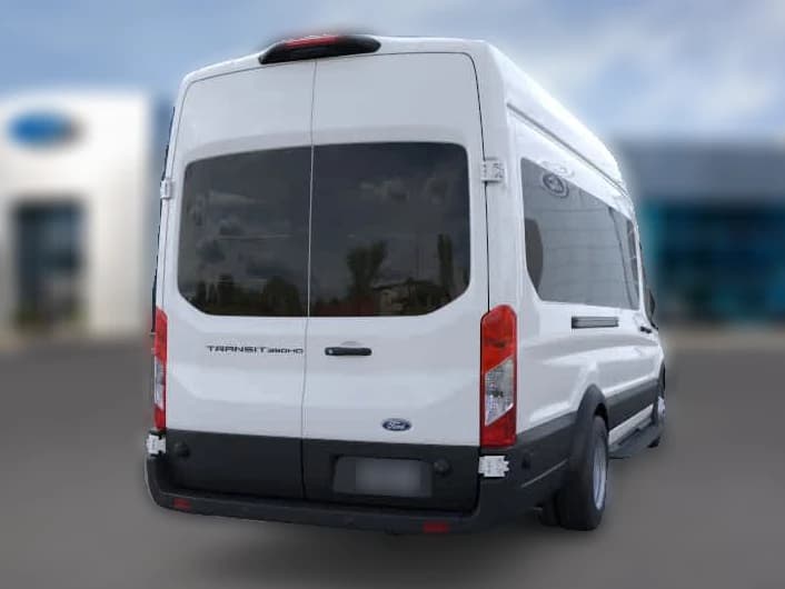 Ford Transit Passenger Wagon XL T-350 HD 148" EL High Roof DRW RWD 2026 — side view