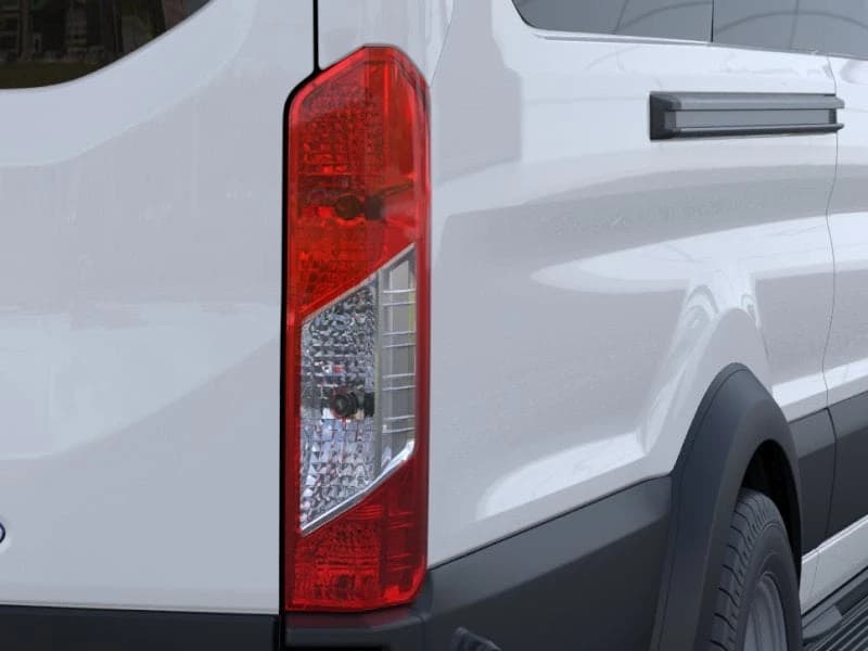 Ford Transit Passenger Wagon XL T-350 HD 148" EL High Roof DRW RWD 2026 — side view
