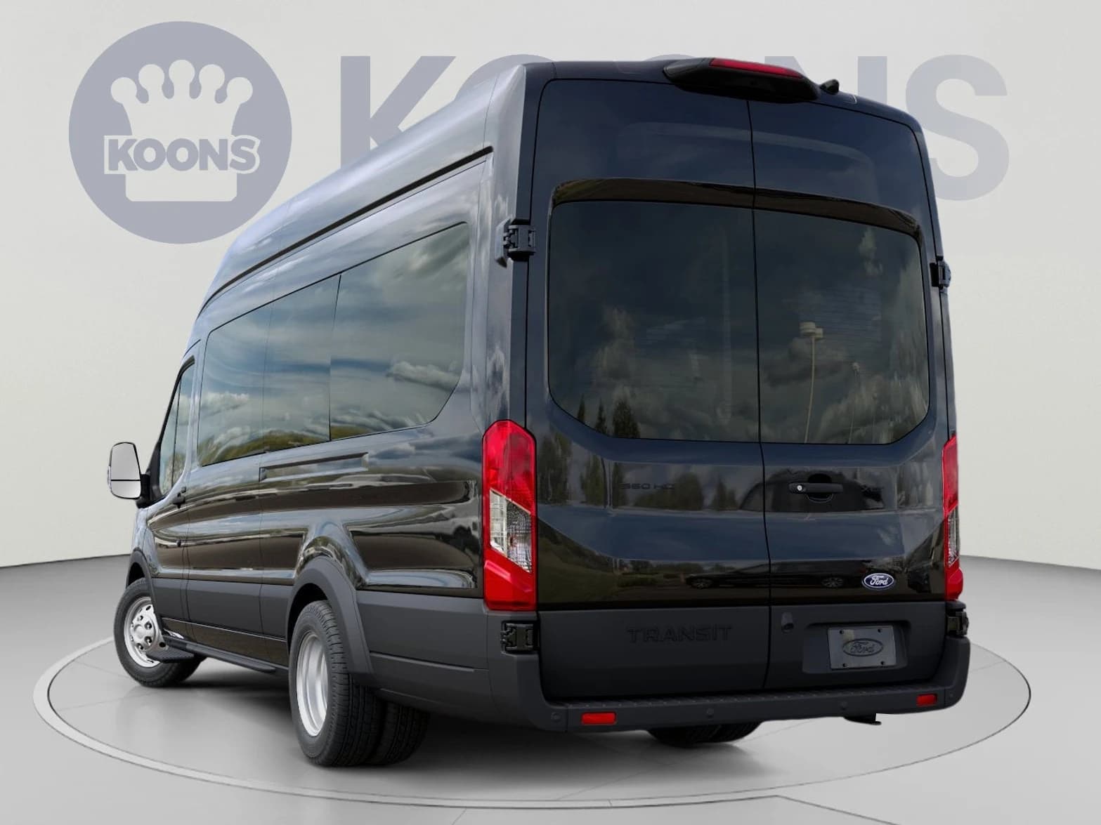 Ford Transit Passenger Wagon XLT T-350 HD 148" EL High Roof DRW RWD 2027 — side view