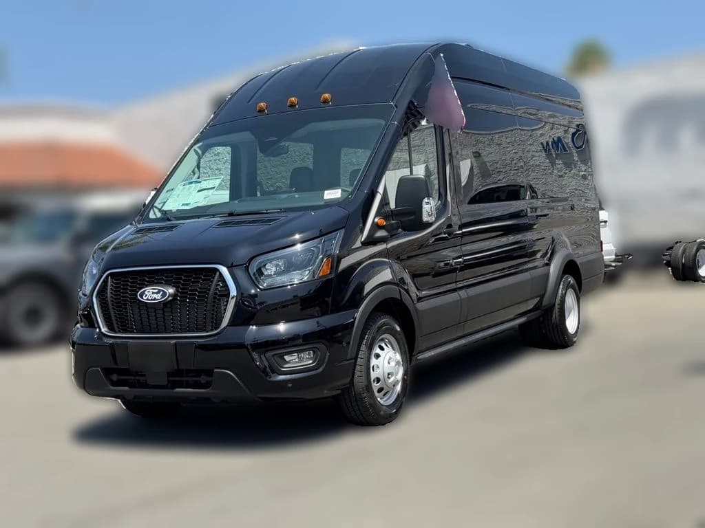 Ford Transit Passenger Wagon XLT T-350 HD 148" EL High Roof DRW AWD 2026 — side view