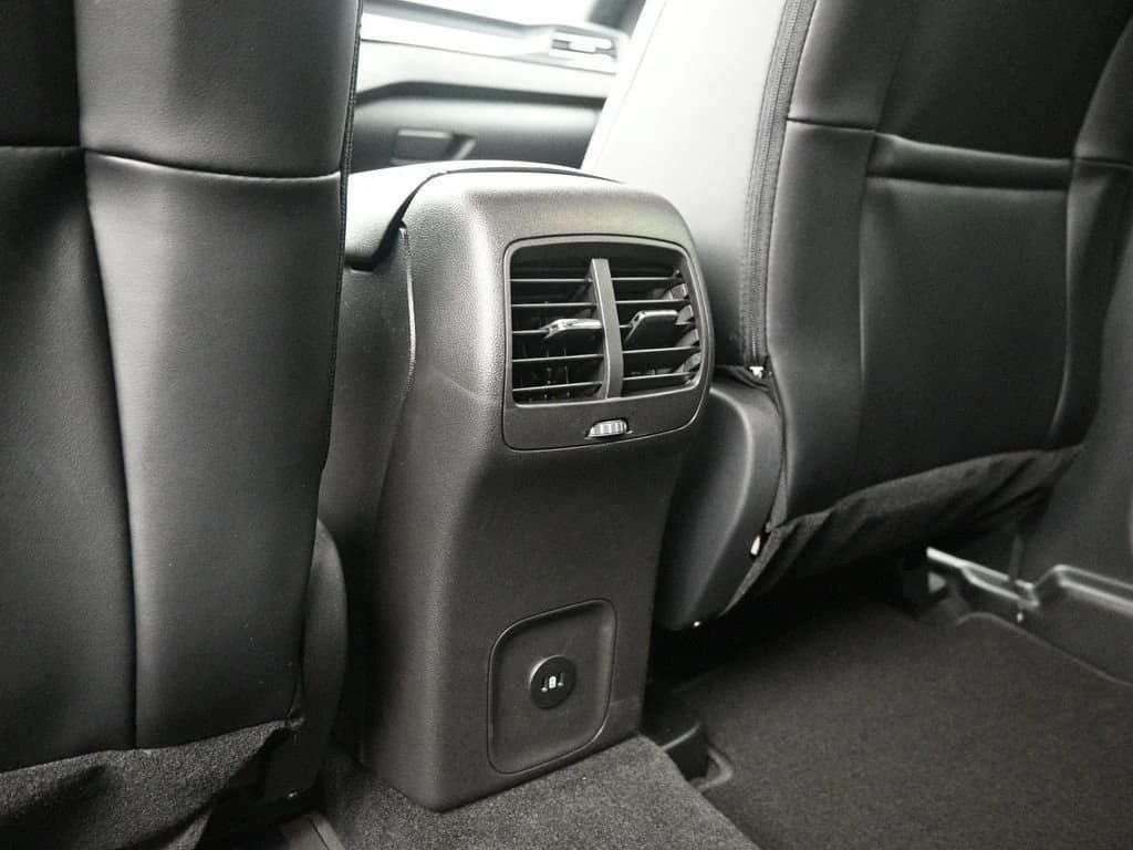 Ford Escape ST-Line FWD 2025 — side view