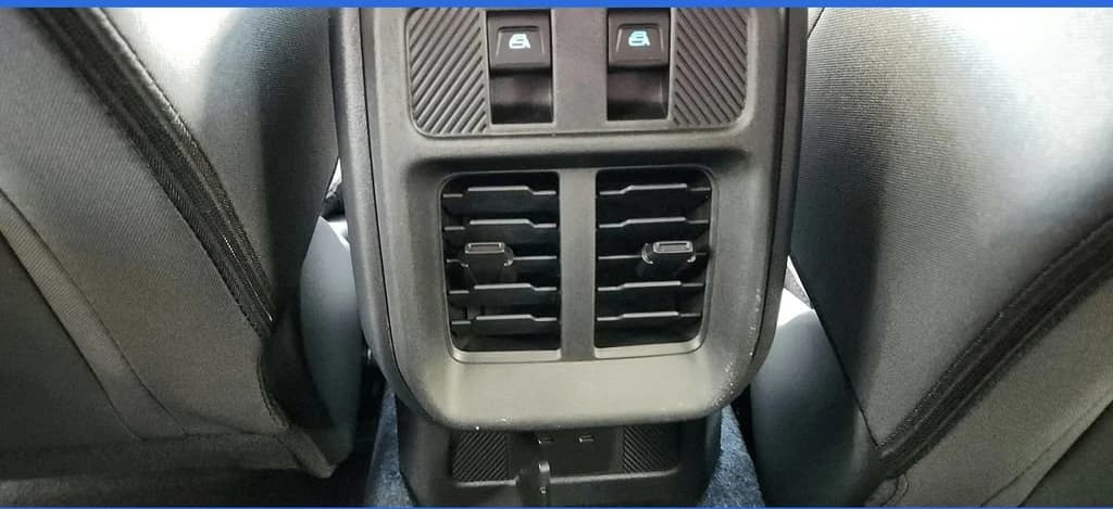 Ford Bronco Base 4 Door 4x4 2026 — side view