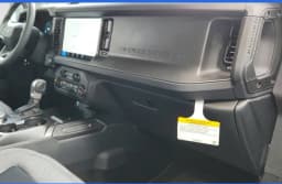 Ford Bronco Base 4 Door 4x4 2026 — side view