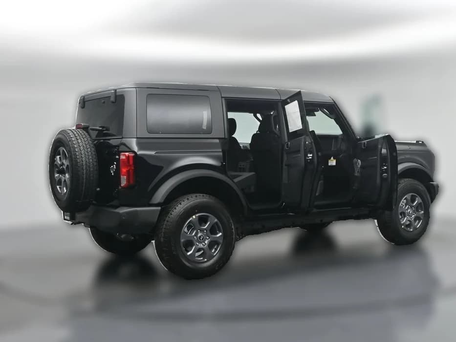Ford Bronco Big Bend 4 Door 4x4 2026 — side view