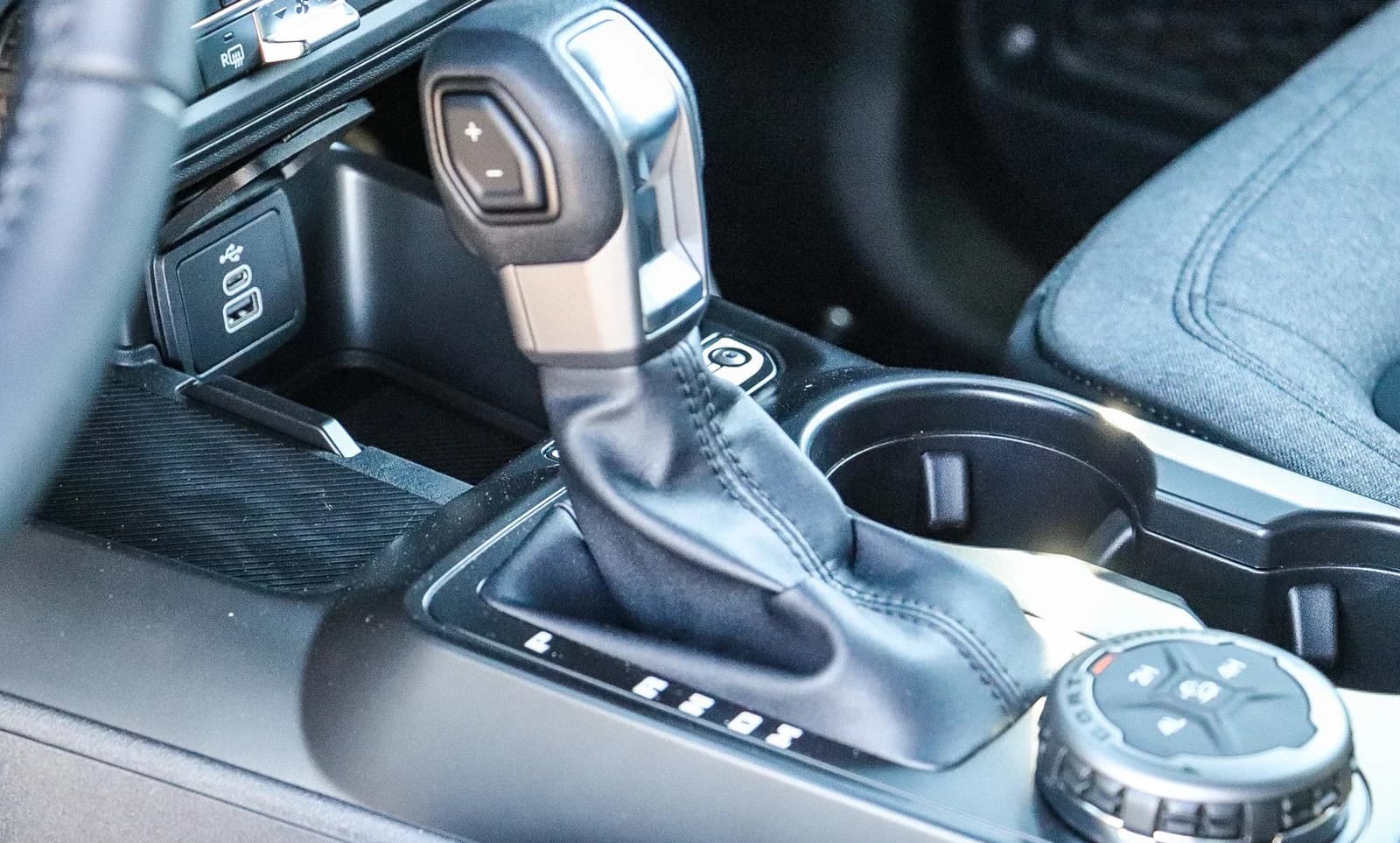 Ford Bronco Big Bend 4 Door 4x4 2026 — side view