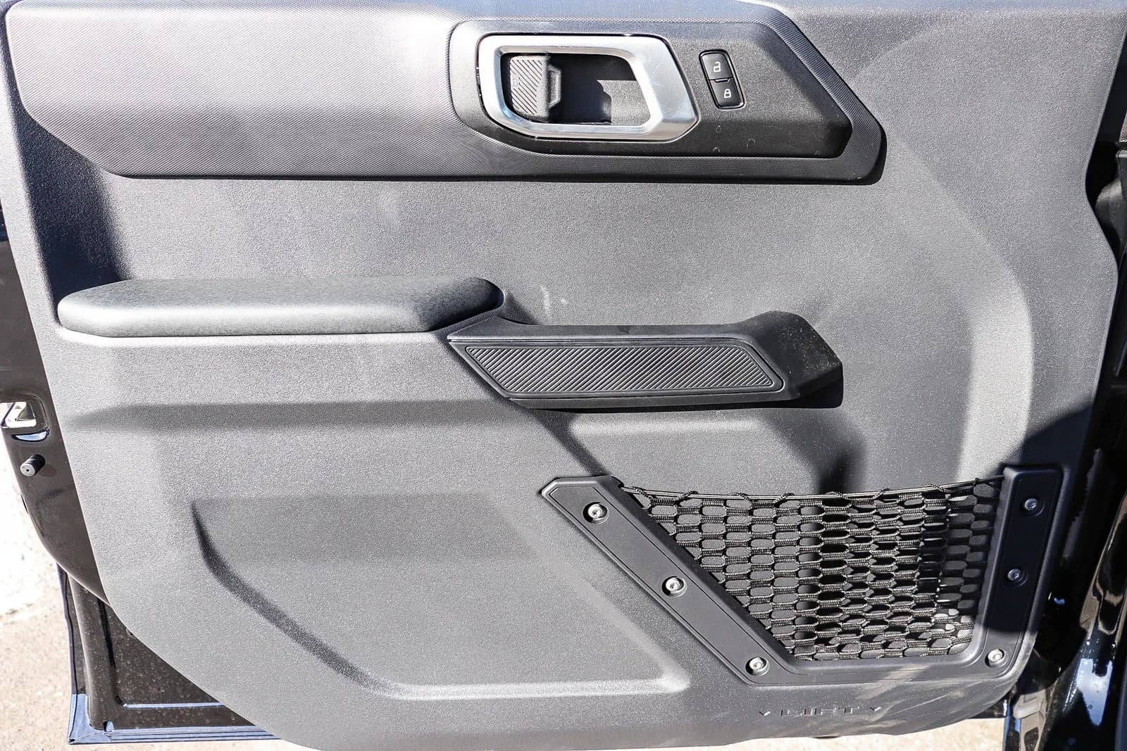Ford Bronco Big Bend 4 Door 4x4 2026 — side view