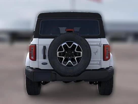 Ford Bronco Outer Banks 4 Door 4x4 2026 — side view