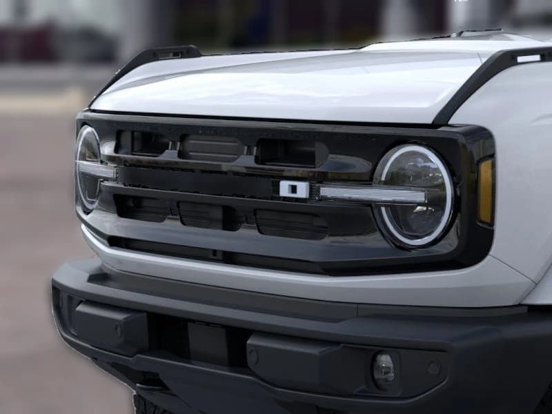 Ford Bronco Outer Banks 4 Door 4x4 2026 — side view