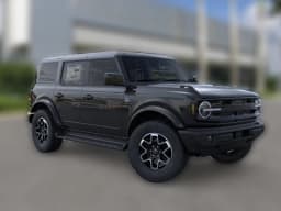 Ford Bronco Outer Banks 4 Door 4x4 2026 — side view
