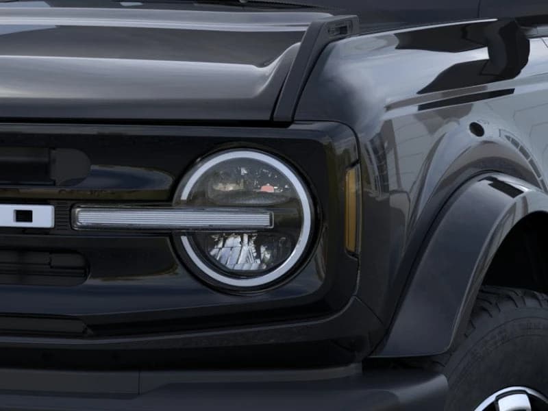 Ford Bronco Outer Banks 4 Door 4x4 2026 — side view