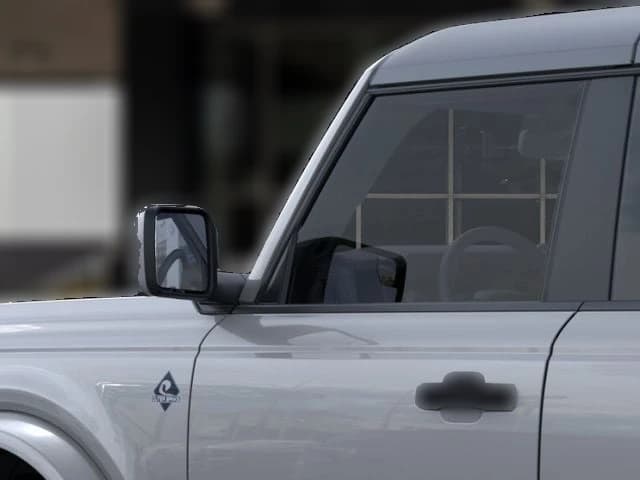 Ford Bronco Outer Banks 4 Door 4x4 2026 — side view