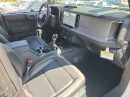 Ford Bronco Outer Banks 4 Door 4x4 2026 — side view