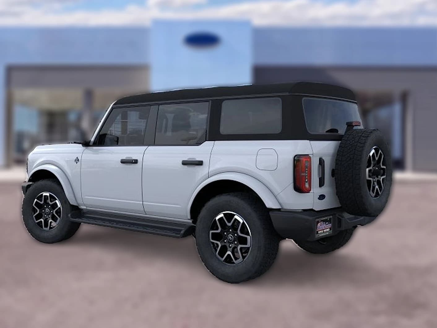 Ford Bronco Outer Banks 4 Door 4x4 2026 — side view