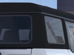 Ford Bronco Outer Banks 4 Door 4x4 2026 — side view