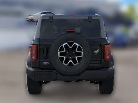 Ford Bronco Outer Banks 4 Door 4x4 2026 — side view