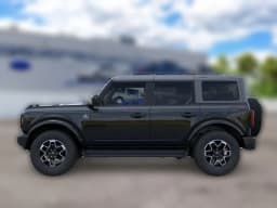 Ford Bronco Outer Banks 4 Door 4x4 2026 — side view