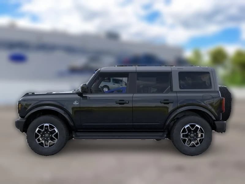 Ford Bronco Outer Banks 4 Door 4x4 2026 — side view