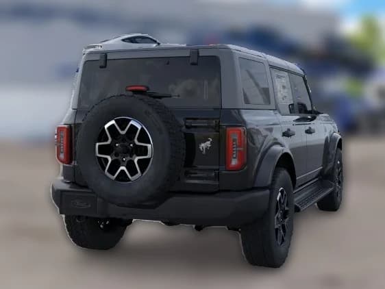 Ford Bronco Outer Banks 4 Door 4x4 2026 — side view