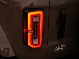 Ford Bronco Outer Banks 4 Door 4x4 2026 — side view