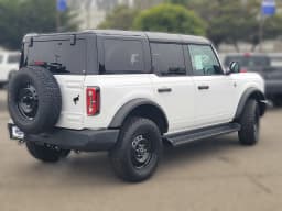 Ford Bronco Outer Banks 4 Door 4x4 2026 — side view