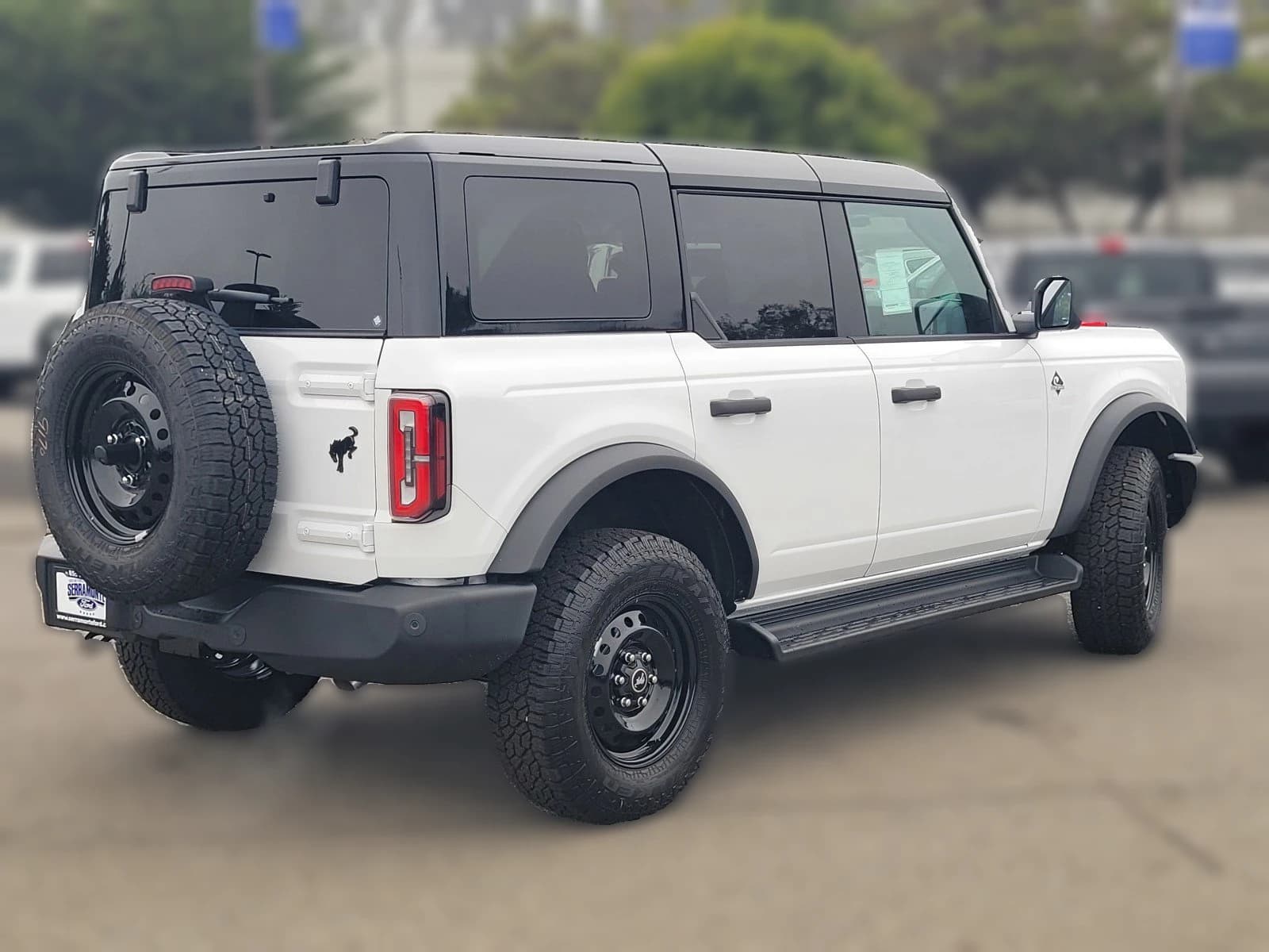Ford Bronco Outer Banks 4 Door 4x4 2026 — side view