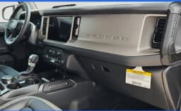 Ford Bronco Outer Banks 4 Door 4x4 2026 — side view