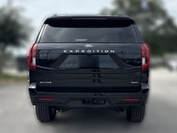 Ford Expedition Max Active 4x2 2026 — side view