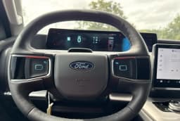 Ford Expedition Max Active 4x2 2026 — side view