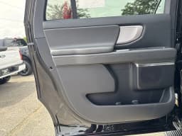 Ford Expedition Max Active 4x2 2026 — side view
