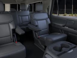Ford Expedition Max Active 4x2 2026 — side view