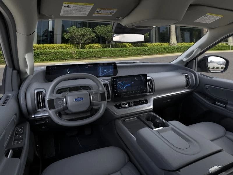Ford Expedition Max Active 4x2 2026 — side view