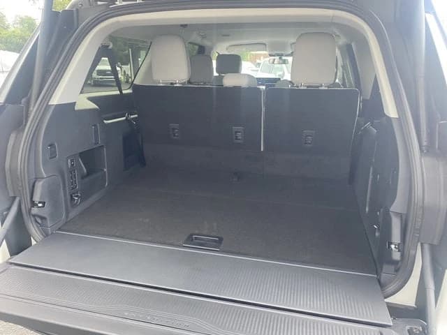 Ford Expedition Max Active 4x2 2027 — side view