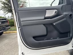 Ford Expedition Max Active 4x2 2027 — side view