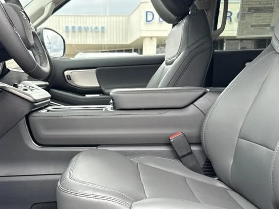Ford Expedition Max Active 4x2 2027 — side view