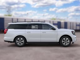 Ford Expedition Max Active 4x4 2027 — side view