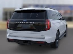 Ford Expedition Max Active 4x4 2026 — side view