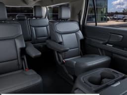 Ford Expedition Max Active 4x4 2027 — side view