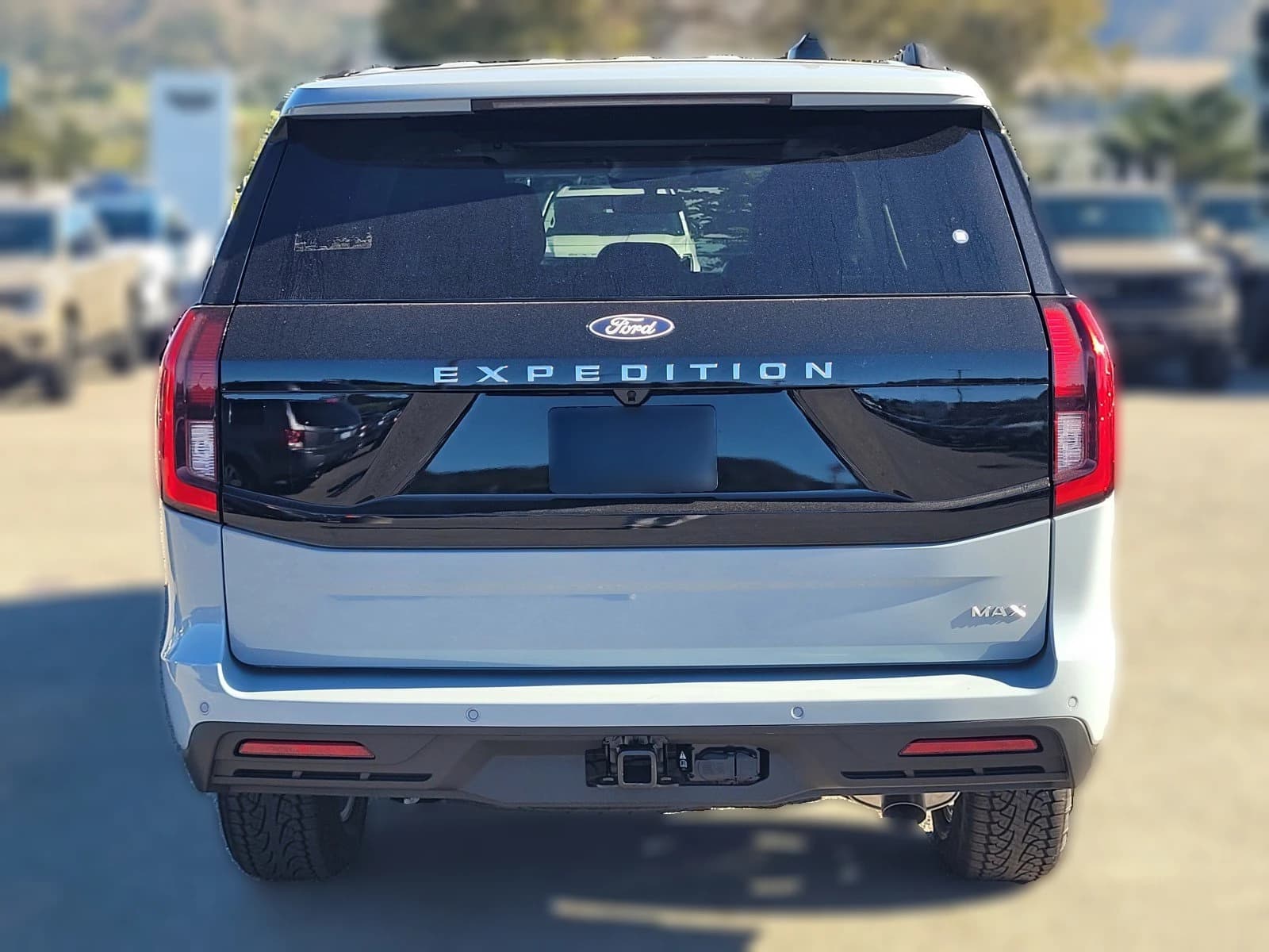 Ford Expedition Max Active 4x4 2027 — side view