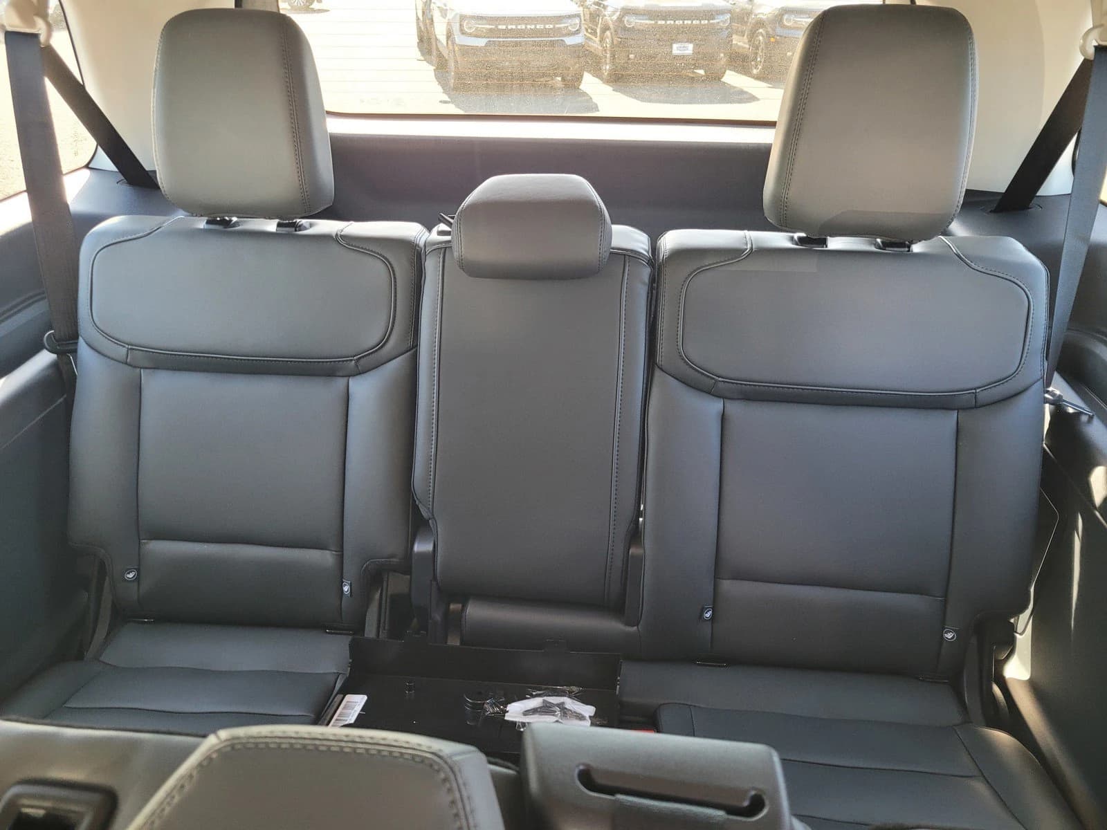 Ford Expedition Max Active 4x4 2027 — side view