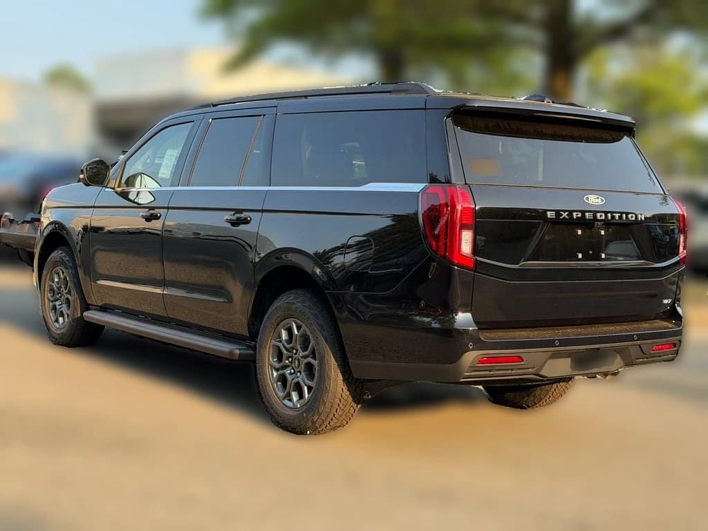 Ford Expedition Max Active 4x4 2027 — side view