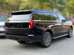 Ford Expedition Max Active 4x4 2027 — side view