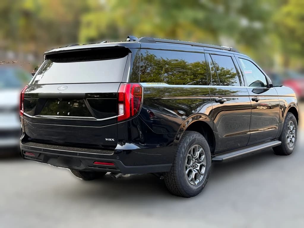 Ford Expedition Max Active 4x4 2027 — side view