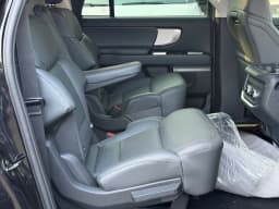 Ford Expedition Max Active 4x4 2027 — side view