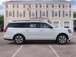 Ford Expedition Max Active 4x4 2027 — side view