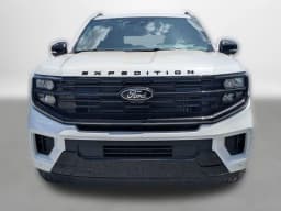 Ford Expedition Max Platinum 4x4 2026 — side view
