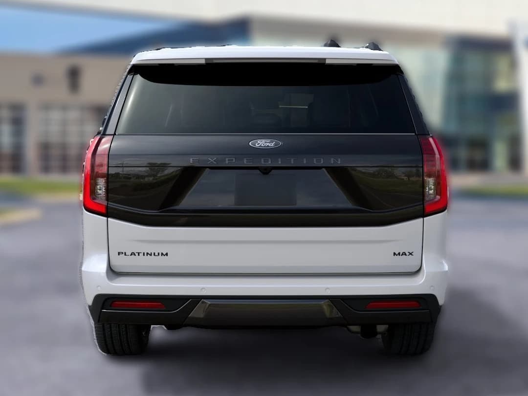 Ford Expedition Max Platinum 4x4 2027 — side view