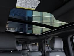 Ford Expedition Max Platinum 4x4 2027 — side view