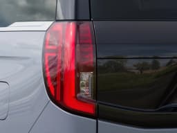 Ford Expedition Max Platinum 4x4 2027 — side view