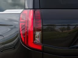 Ford Expedition Max Platinum 4x4 2027 — side view